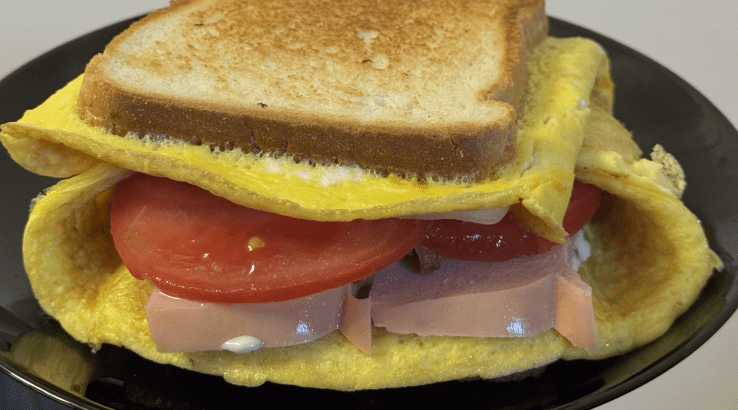 Тост з омлетом