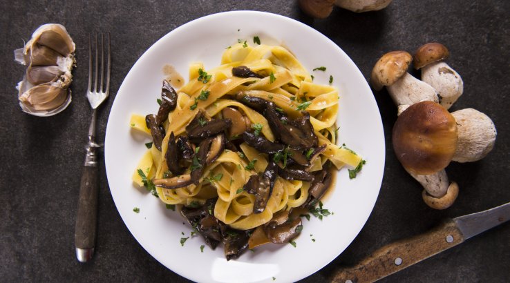 Тальятеле з білими грибами