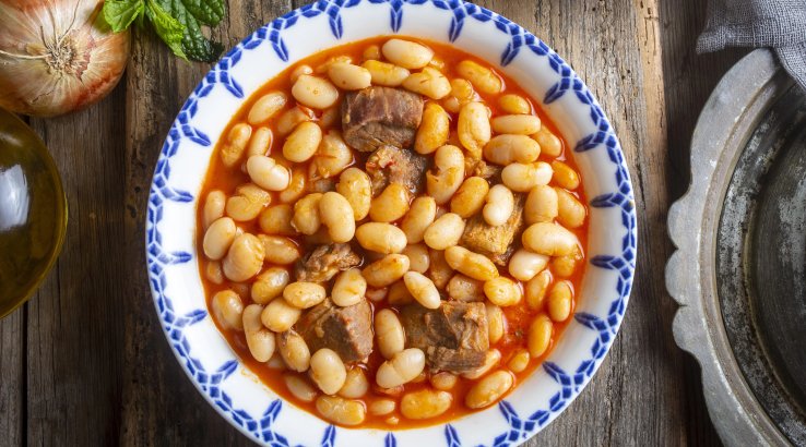 Квасоля, тушкована з м’ясом