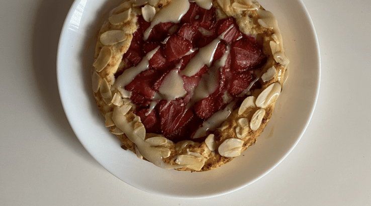 Ватрушка з полуницею