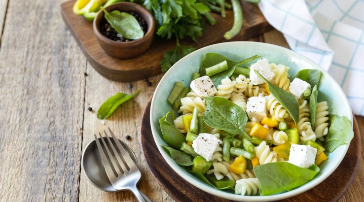 Паста-салат зі шпинатом і фетою