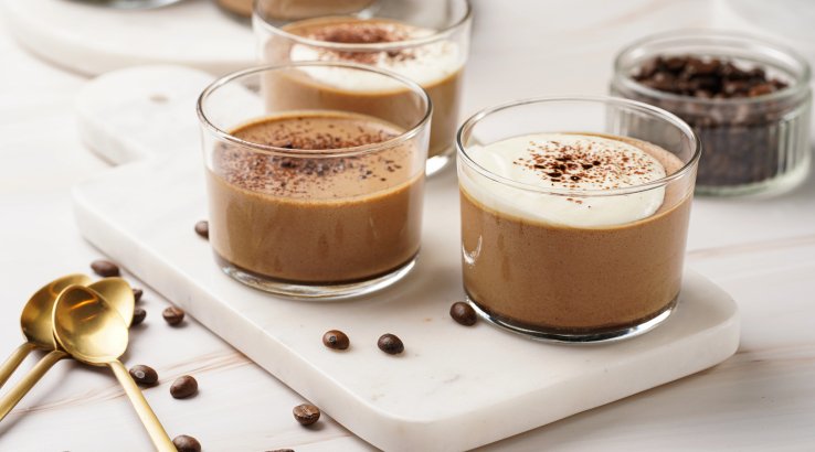 Десерт Баварський крем з кавою