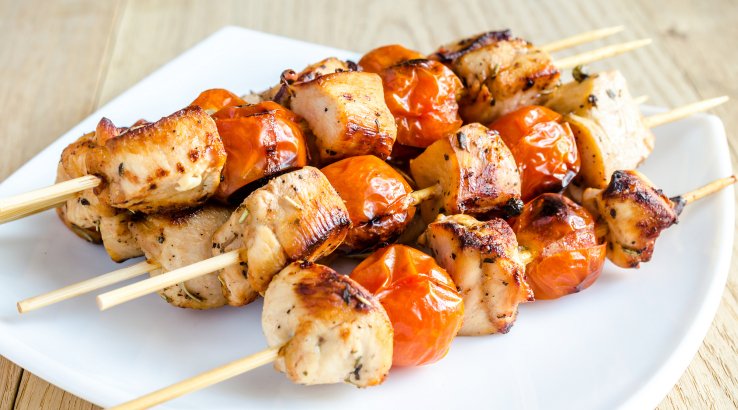 Куряче філе на шпажках із чері