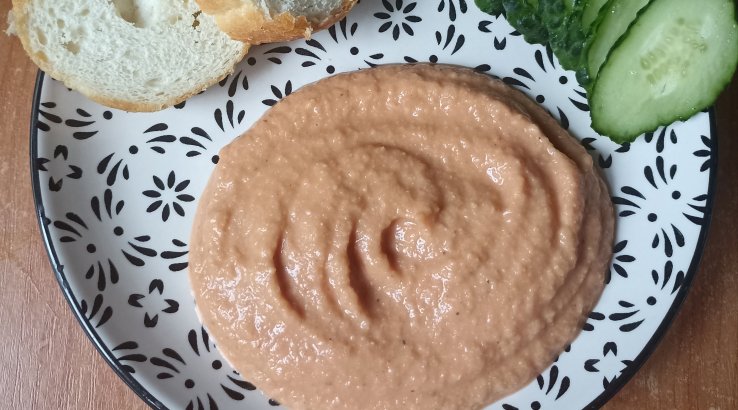 Домашній хумус з овочами