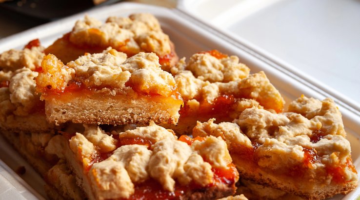 Пиріг з курагою