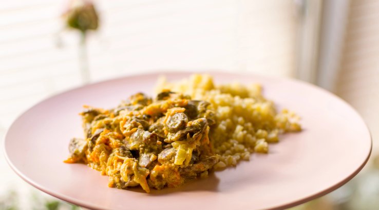 Булгур з курячими сердечками
