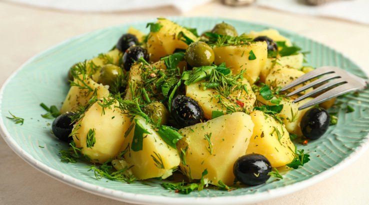 Картопляний салат з оливками