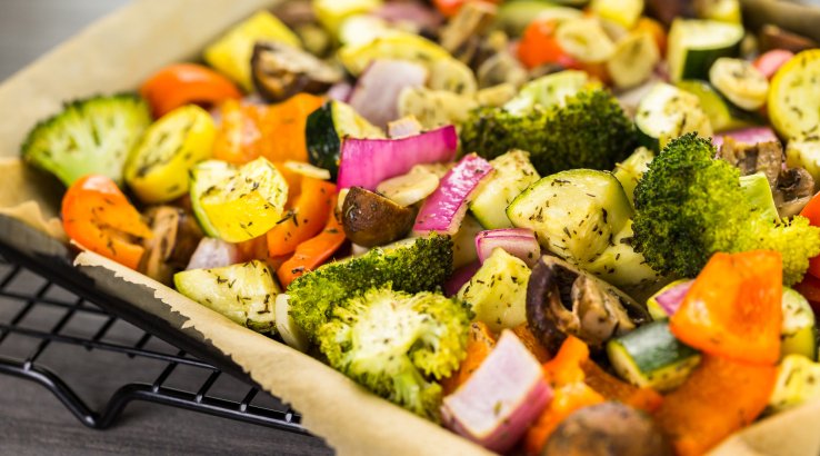 Салат з печеною броколі