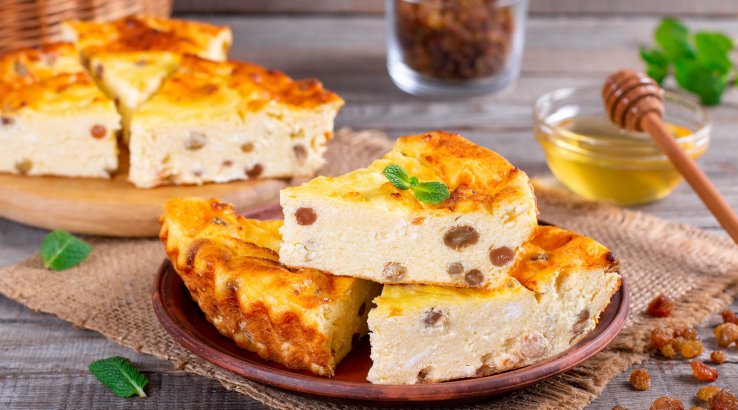 утренняя запеканка с изюмом