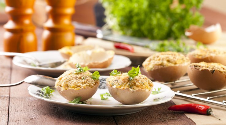 Фаршировані яйця у шкаралупі