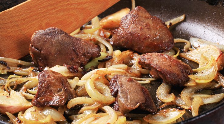 Куряча печінка по-румунськи