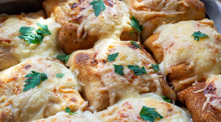 Млинці з куркою та овочами