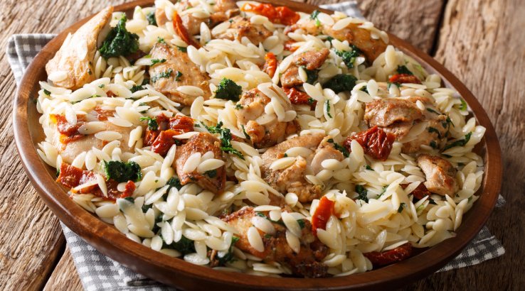 Паста орзо з курячим філе