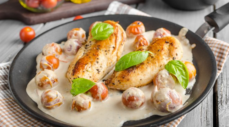 Курячі грудки у соусі