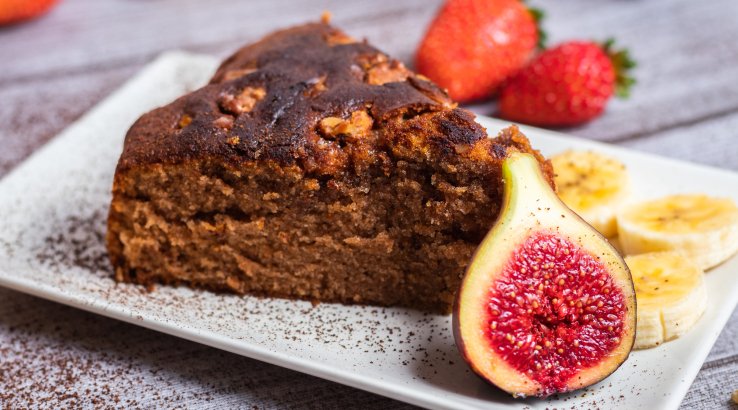 Влажный инжирный торт