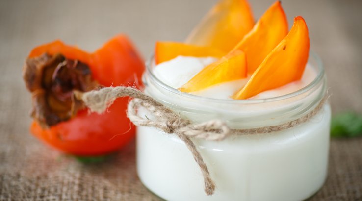 Крем-десерт з хурмою