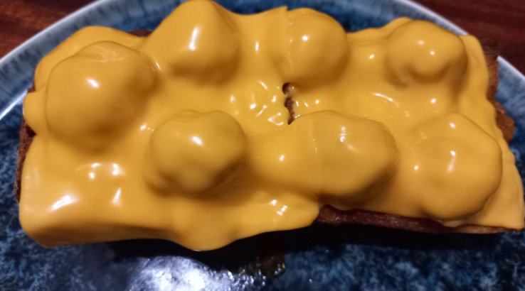 Бутерброд з фрикадельками