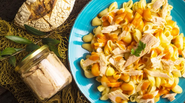 Макарони з консервами