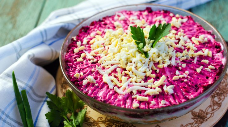салат з маринованим буряком