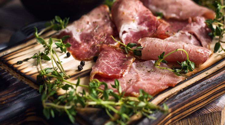 Сиров'ялена ковбаса