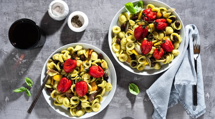 Паста "вушка" з томатами