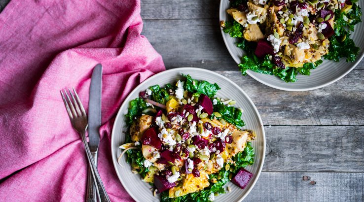 Салат з буряка, курки та фети