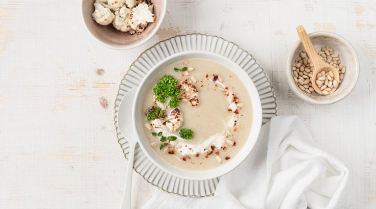 Суп-пюре з цвітної капусти та шпинату