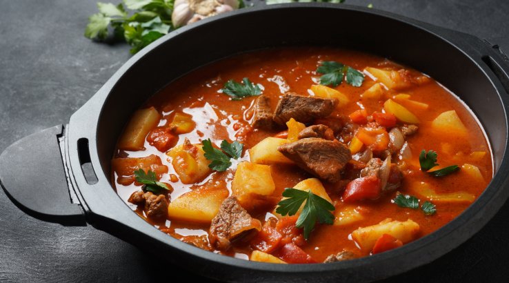 Гуляш з яловичини по німецькому