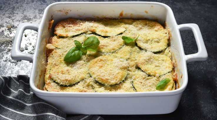 Запечений шпинат з кабачками