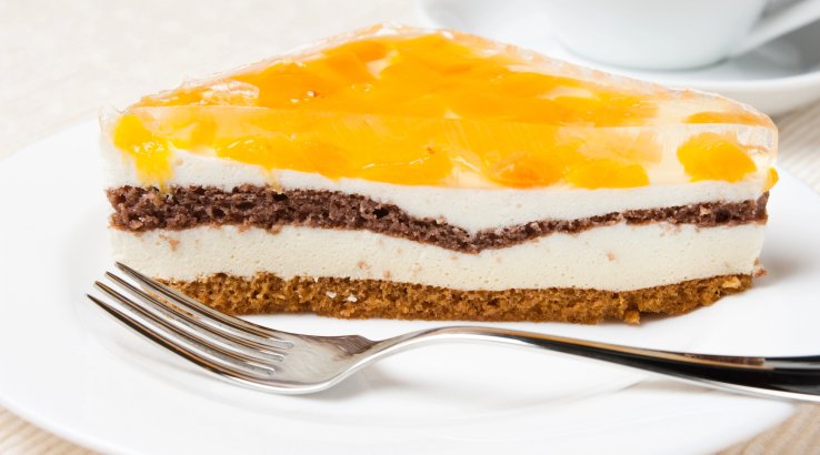 Пляцок з персиками