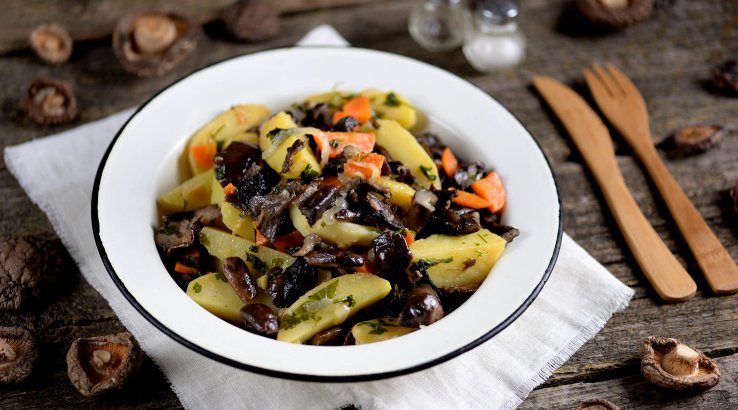 Картопля з сушеними грибами