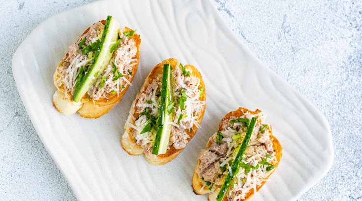 Кростіні з печінкою тріски