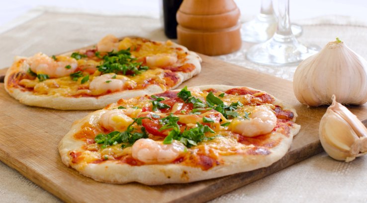 Мініпіца з морепродуктами