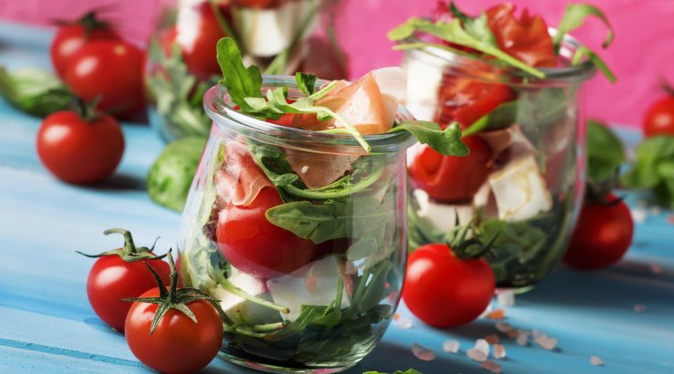 Грецький салат в банці