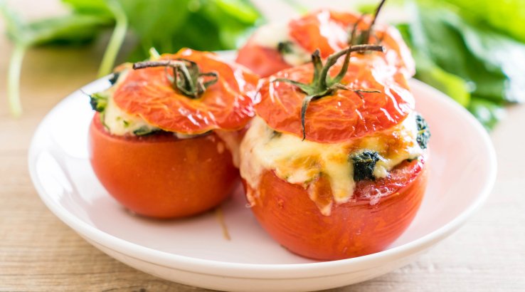 Омлет у помідорах