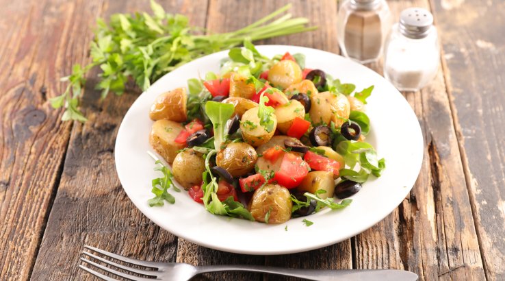 Картопляний салат з помідорами