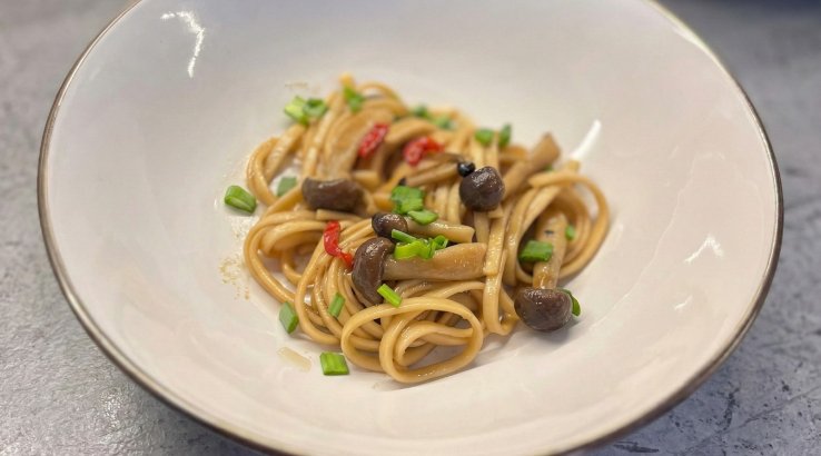 Шимеджі з локшиною