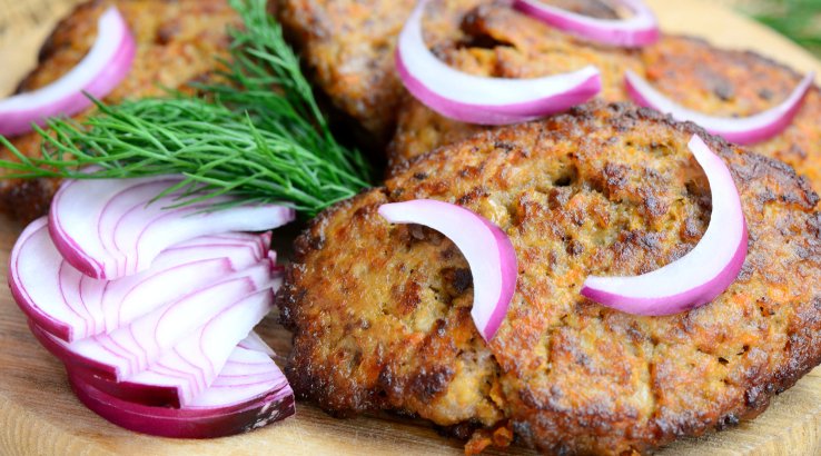 Печінкові оладки з кисломолочним сиром