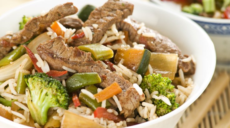 Яловичина з рисом і овочами