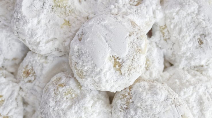 Горіхове печиво з цукровою пудрою