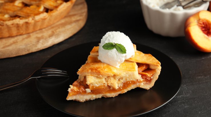 Тарт з нектарином і франжипаном