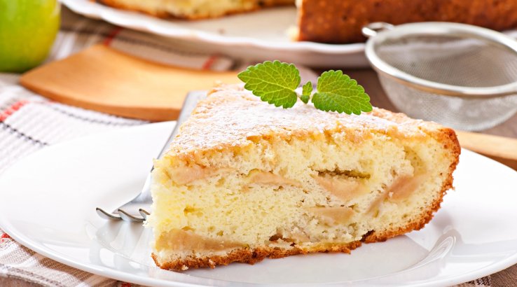 Сметанний яблучний пиріг