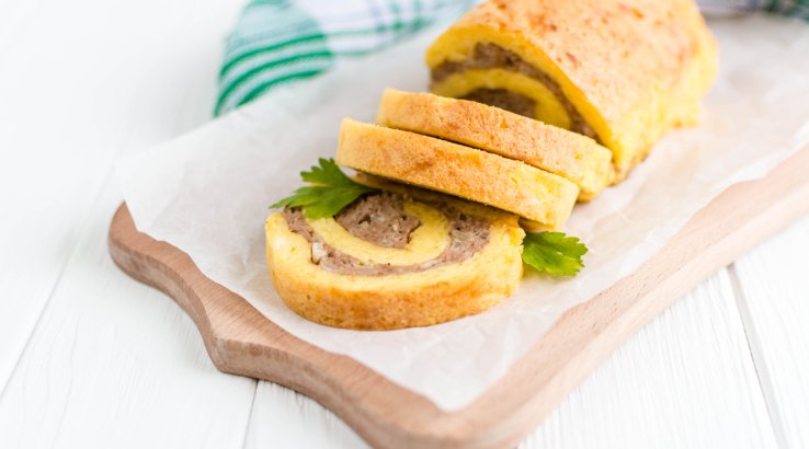 Картопляний рулет з м'ясним фаршем