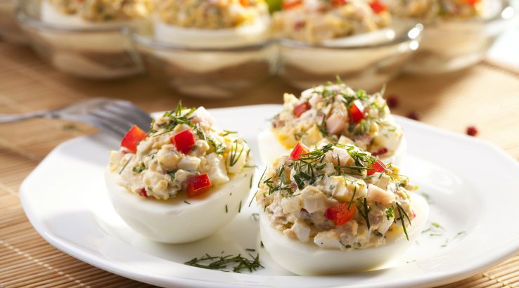 Яйця фаршировані кальмарами