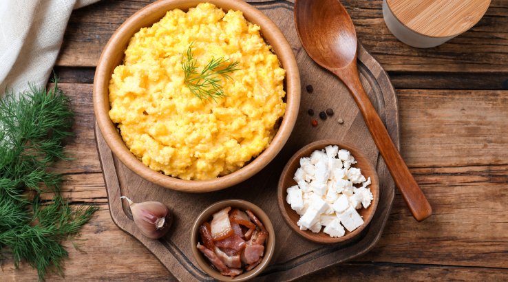 Банош з бринзою