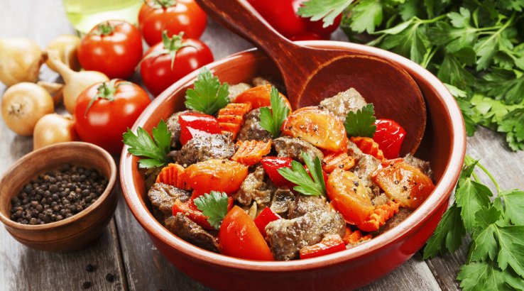 Печінка по-тайськи з овочами