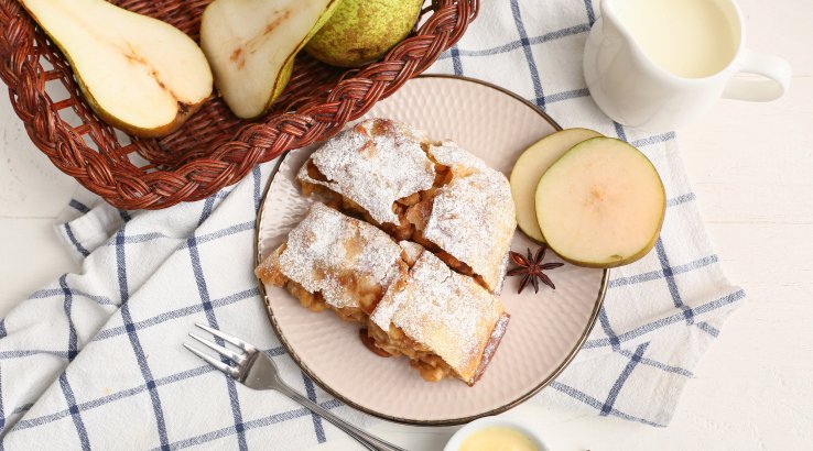 Струдель з грушами