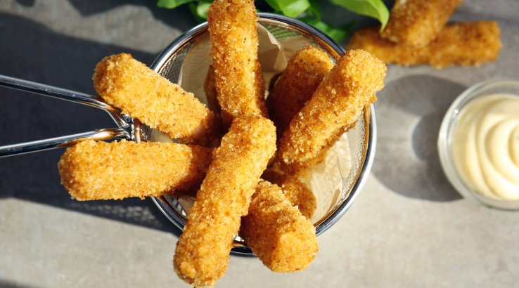 Сирні роли у рисовому папері та клярі