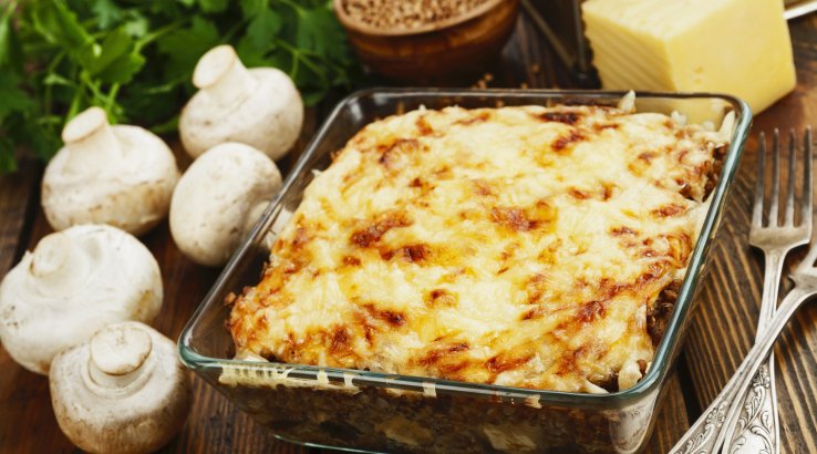 Гречана запіканка з шинкою і грибами - рецепт