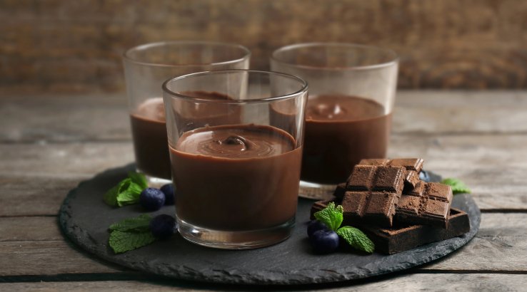 Шоколадний пудинг з фундуком